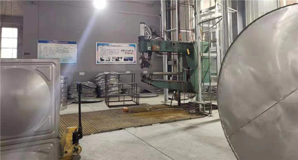 圓形水箱專用焊接設備